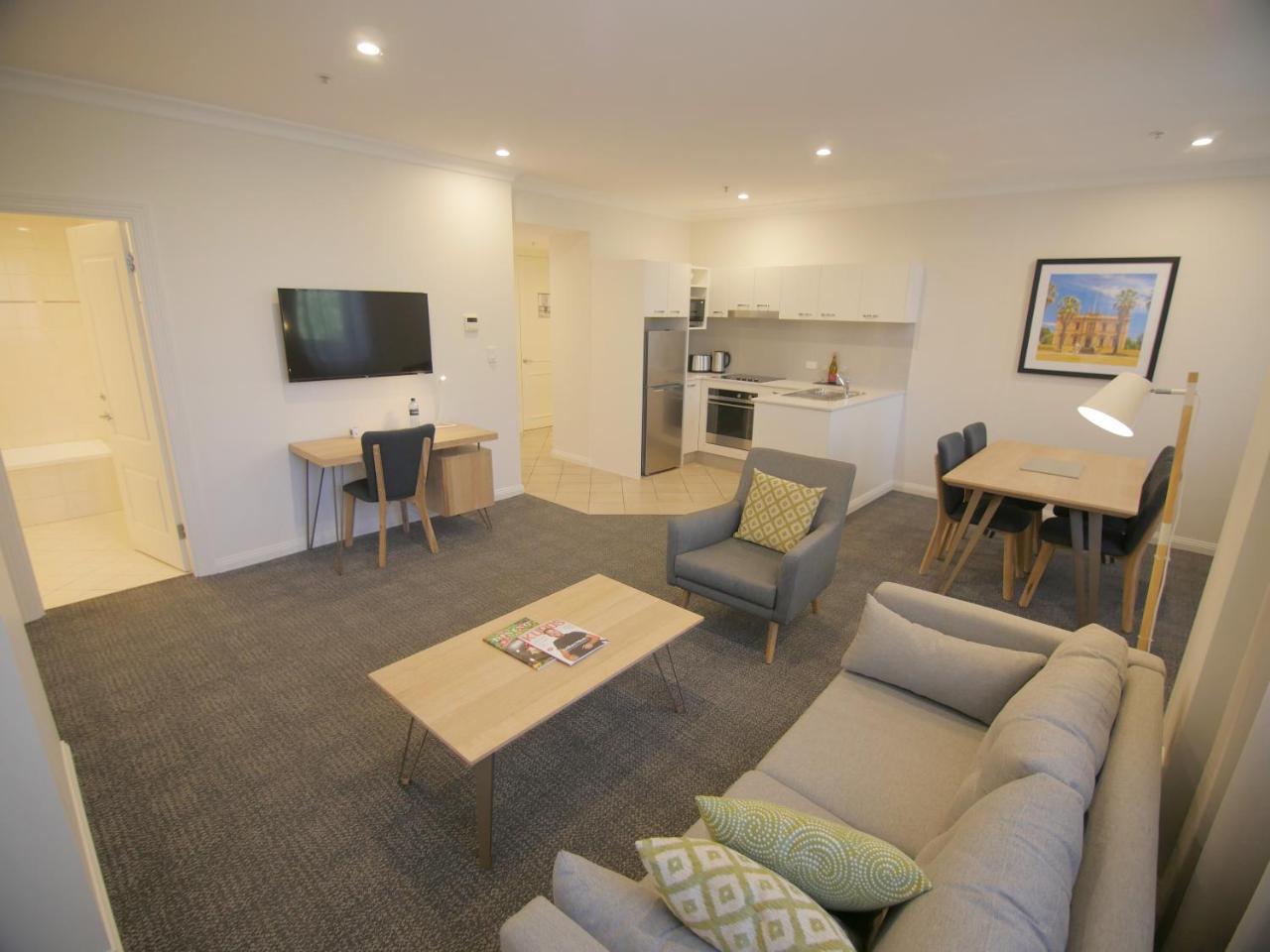 Quality Apartments Adelaide Central Экстерьер фото